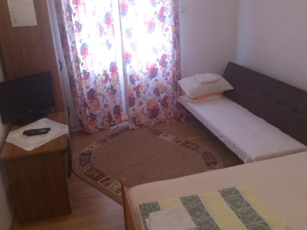 Brig Apartments Živogošće Екстериор снимка