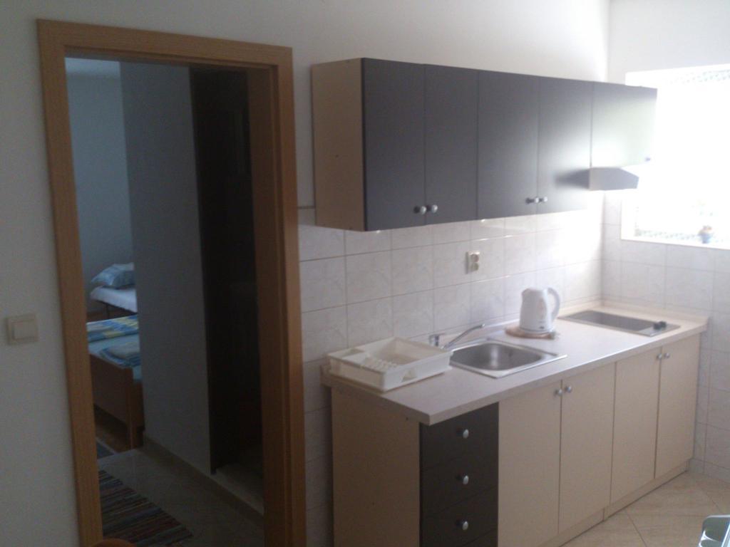 Brig Apartments Živogošće Екстериор снимка
