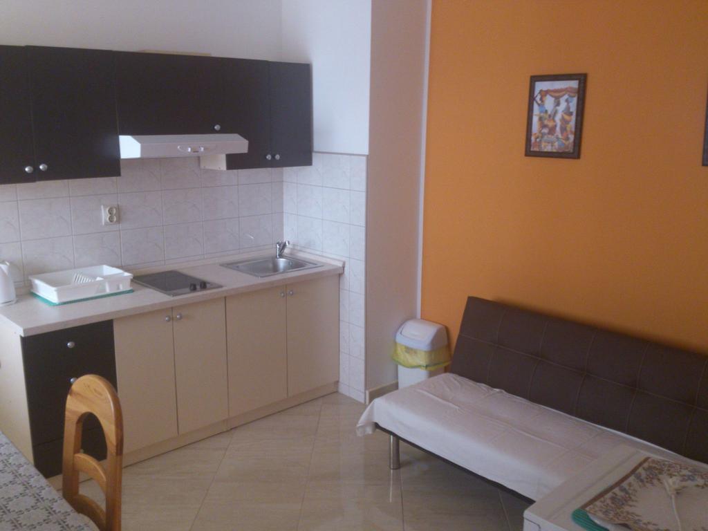 Brig Apartments Živogošće Екстериор снимка