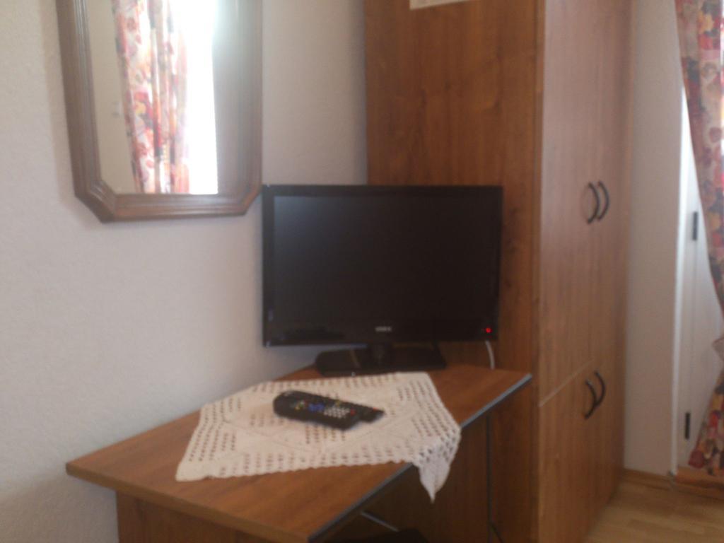Brig Apartments Živogošće Екстериор снимка