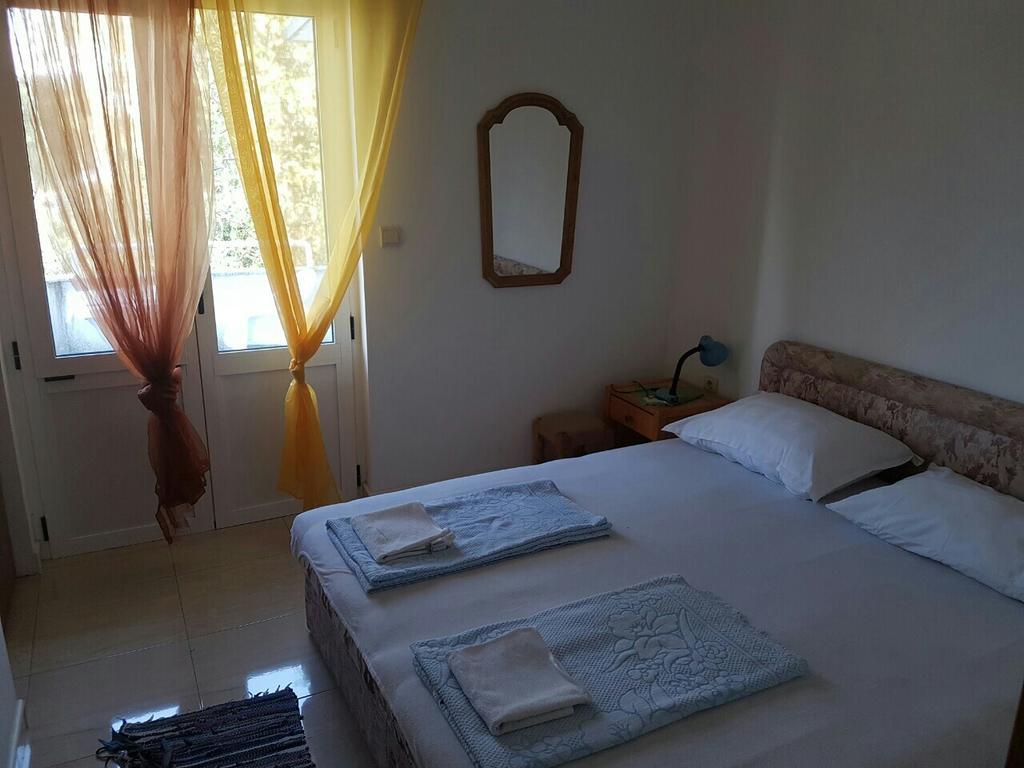 Brig Apartments Živogošće Екстериор снимка